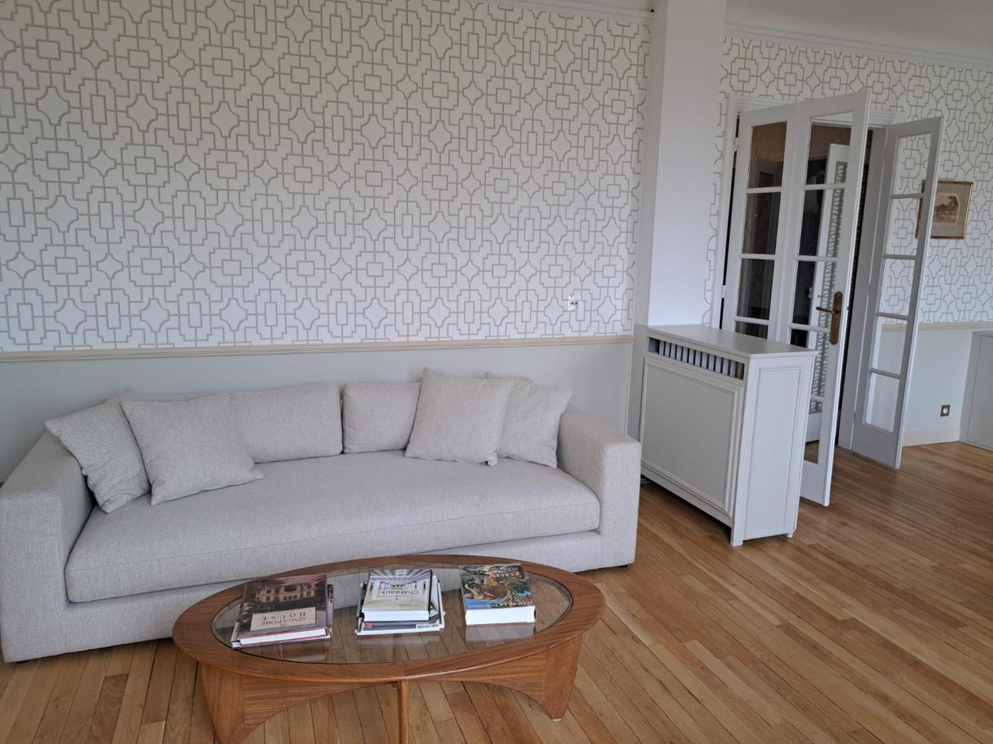 Bright & Elegant With View Over Invalides, Near St Germain Des Pres Appartement